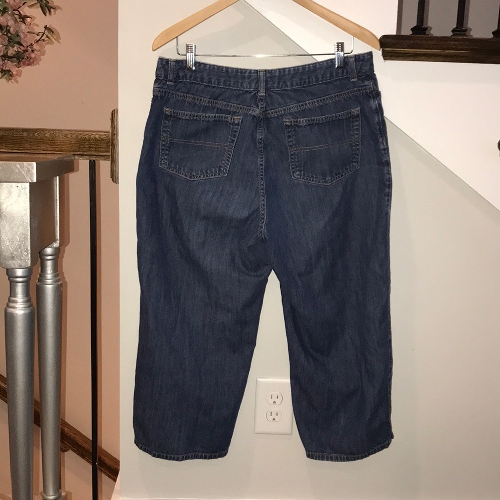 L.L. Bean Classic Fit high rise cropped jeans 14 - Picture 2 of 6
